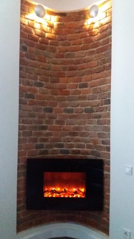 Apartment With Fireplace Lviv Eksteriør bilde